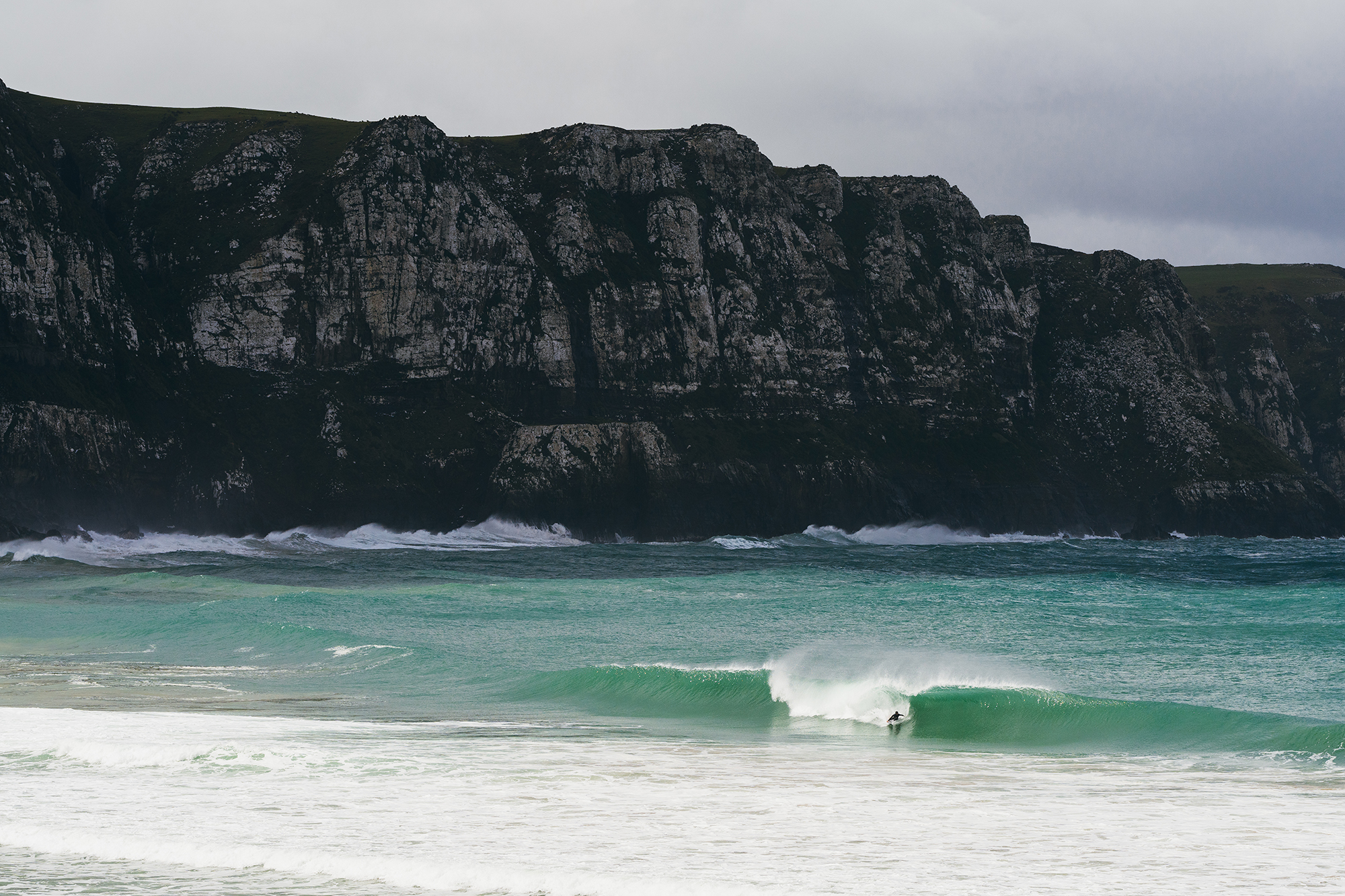 Beach side waves